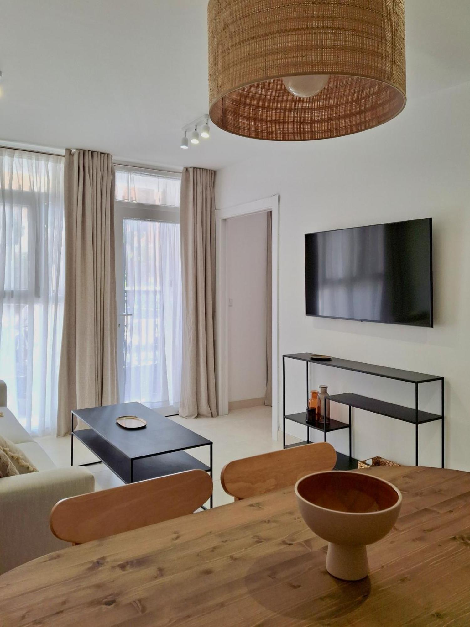 Bonito Apartamento De 2 Habitaciones Cerca De La Estacion Joaquin Sorolla Valencia Exterior photo